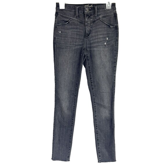 Universal Thread Gray Cotton Blend High-Rise Skinny Denim Jeans Size 2/26 - Picture 1 of 9
